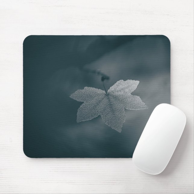 Stilvolles Monochrome-Ahornblätterblätternatur-Fot Mousepad (Mit Mouse)