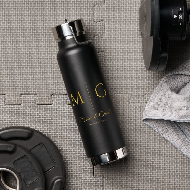 Stilvolles Monogramm mit Paarnamen Schwarz Trinkflasche (Fitnesstudio (gedreht))