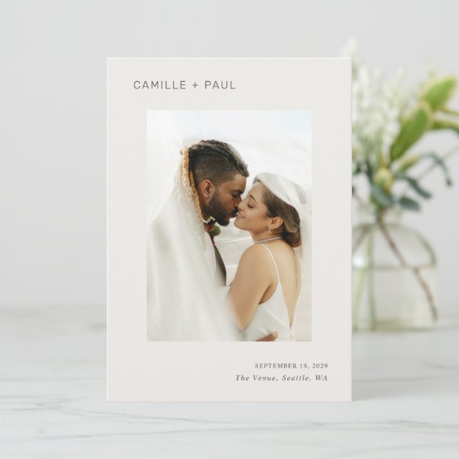 Stilvolles neutrales Foto Minimalistische Hochzeit Save The Date (Stehend Vorderseite)