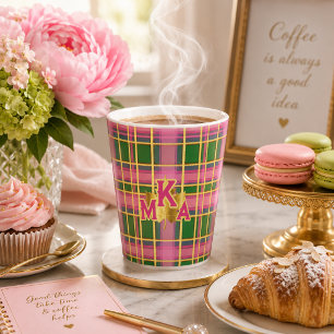 Stilvolles rosa & grün kariertes monogramm milchtasse