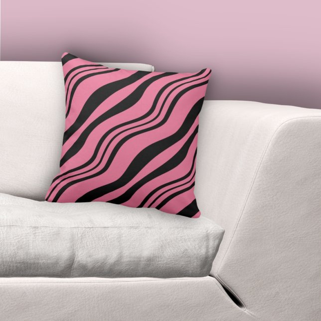 Stilvolles rosa und schwarz gewelltes Linienmuster Kissen (Stylish Pink & Black Wavy Lines Pattern Throw Pillow)