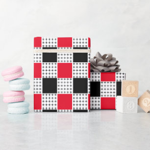 Stilvolles rot-schwarzes modernes Schachbrettmuste Geschenkpapier