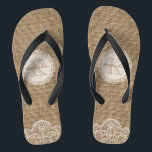 Stilvolles schäbiges rustikales flip flops<br><div class="desc">Dieses hübsche "stilvolle schäbige rustikale Leinwand-Spitze-Hochzeits-Monogramm,  das stilvolle einzigartige entworfen" Reinfall umdrehen,  ist bestimmt ein cooles Geschenk für Sie oder Freunde in dieser Sommerperiode. (Sie können Text,  Monogramm oder Namen auf diesen Entwurf hinzufügen,  indem Sie besonders anfertigen es Knopf anklicken)</div>