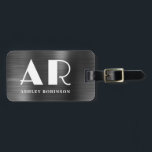 Stilvolles Schwarzes Metal Monogram fett Two Initi Gepäckanhänger<br><div class="desc">Elegant Stilvoll Modern fett zwei Monogramm Initial Name Schwarzes Metall Custom Personalisierte Personalisierte Gepäcktasche Tag. Dieses Design mit vollständigem Namen Typografie mit 2 Monogramm Initial, Adresse Info über schwarze Imitate metallische Folie Hintergrund. Diese sind einfach zu anpassen. Stilvolle feminine oder maskuline Geschenke für Hochzeiten, süße 16 Geburtstage, Brautparty, Abschluss und...</div>