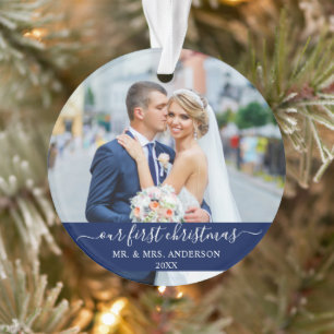 Stilvolles Skript Unser erstes Weihnachtsblau Ornament