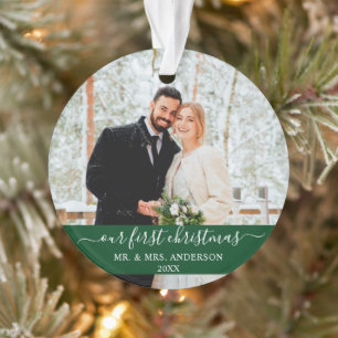 Stilvolles Skript Unser erstes Weihnachtsgrün Ornament