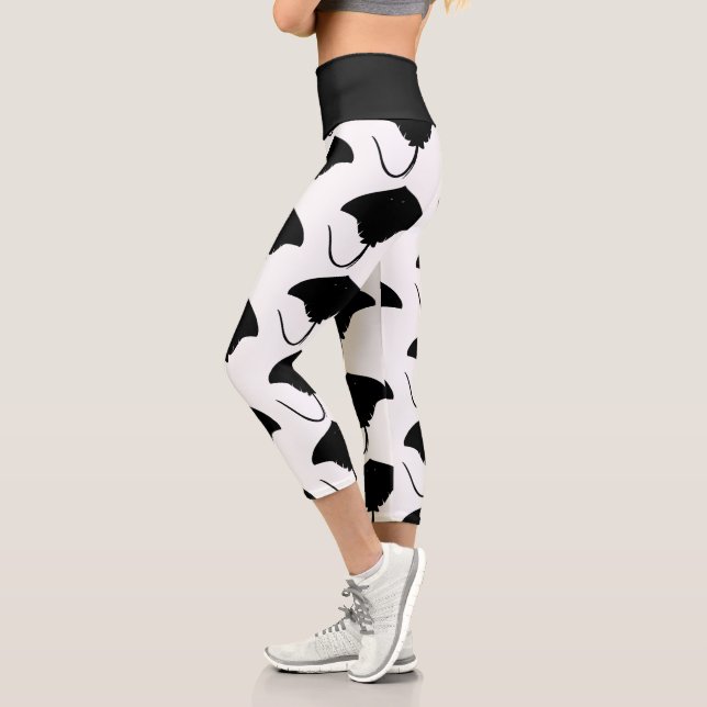 Stingray-Silhouette Capri Leggings (Links)