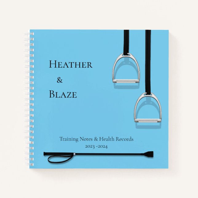 Stirrup Irons & Riding Crop Blue Square Reittier Notizbuch (Vorderseite)