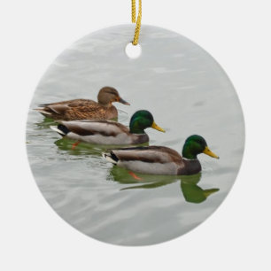 Stockente duckt Weihnachtsverzierung Keramikornament