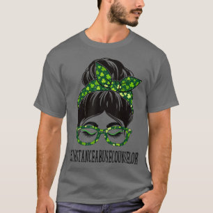 Stoff Missbrauch Counselor Messy Bun St Patricks S T-Shirt