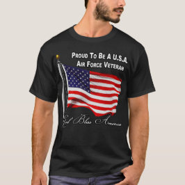 Stolz als Veteran der US-Luftwaffe mit der Flagge  T-Shirt