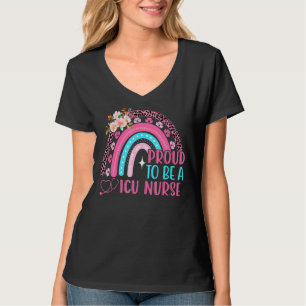 Stolz darauf, ein ICU Nurse Rainbow Stethoscope Nu T-Shirt