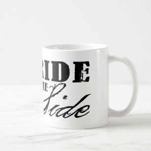 Stolz in der Seite - Flussufer, CA Tasse