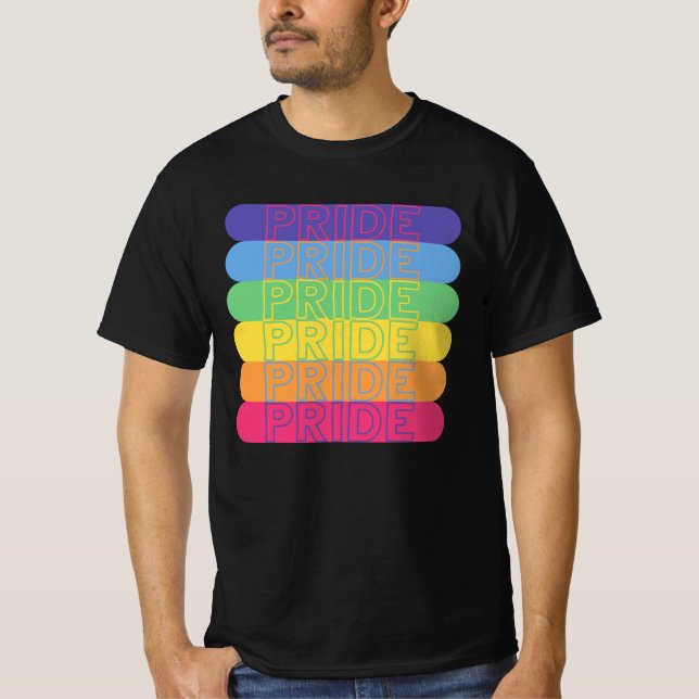 Stolz in Regenbogenfarben T-Shirt (Vorderseite)