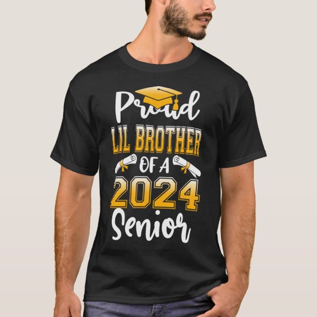 Stolz Lil Bruder eines hochrangigen Abschlusses 20 T-Shirt (Vorderseite)