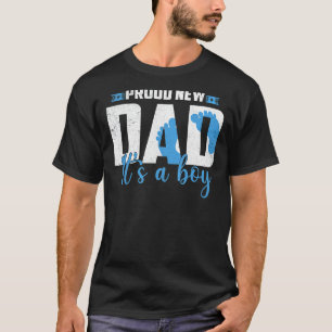 Stolz neuer Vater Es ist eine männliche Schwangers T-Shirt