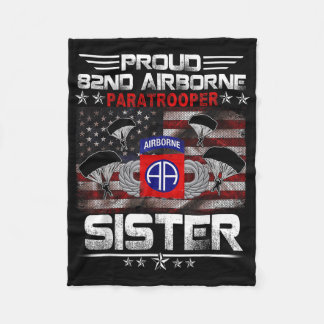 Stolze 82. Im Flugzeug Paratrooper Sister Us Flag  Fleecedecke