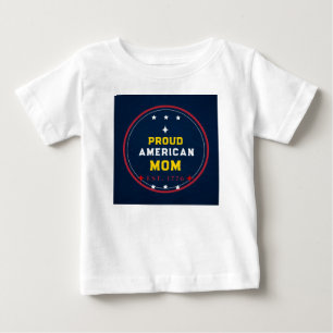 Stolze amerikanische Mutter 4. Juli Baby T-shirt