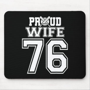 Stolze Cricket-Frau Nummer 76 Mousepad