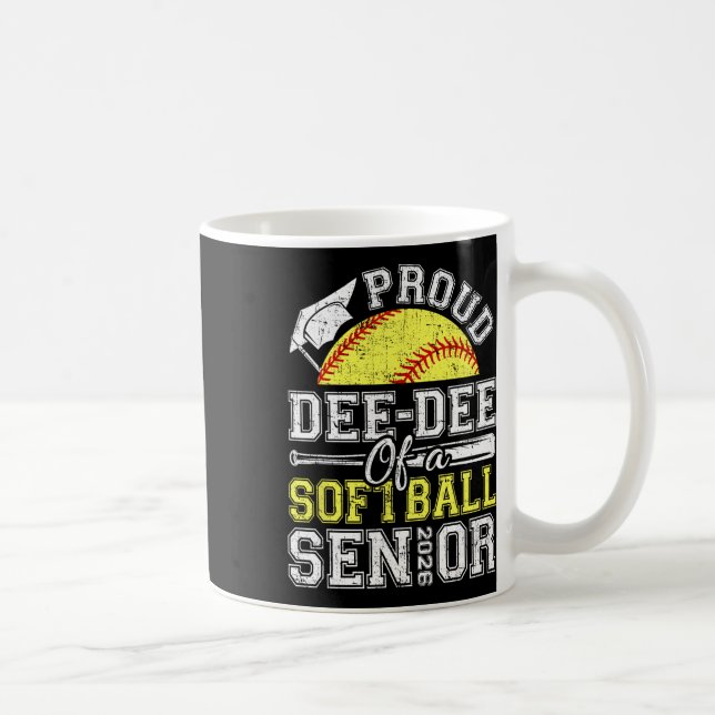 Stolze Dee-dee eines Softll-Absolventen 2026 im Ab Kaffeetasse (Rechts)