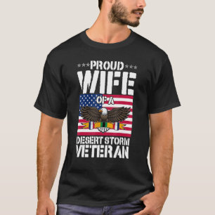 Stolze Ehefrau des Wüstensturms Veteran Golfkrieg T-Shirt