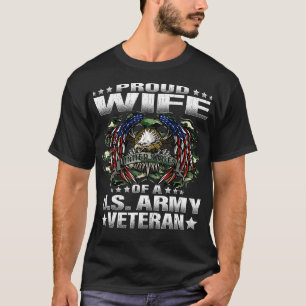 Stolze Ehefrau eines Veteranen-Ehegatten T-Shirt