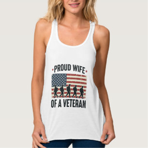 Stolze Ehefrau eines Veteranen Patriotisches Shirt