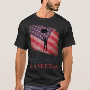 Stolze Ehefrau eines Veteranen T-Shirt