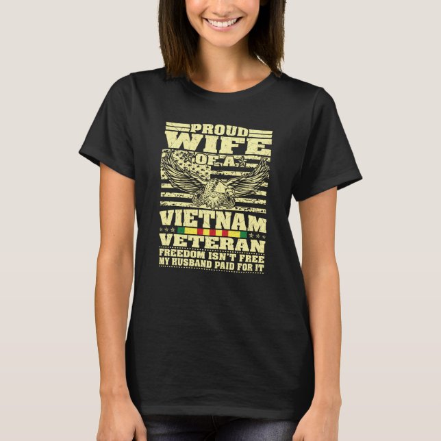 Stolze Ehefrau Vietnams - Militärfreiheit I T-Shirt (Vorderseite)