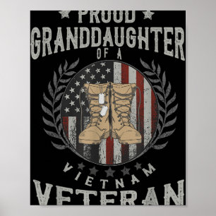 Stolze Enkeltochter eines vietnamesischen Veterane Poster