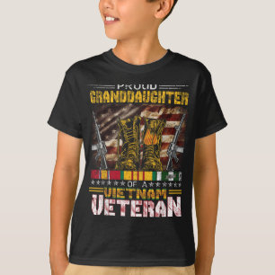 Stolze Enkeltochter eines vietnamesischen Veterane T-Shirt