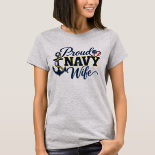 Stolze Frau eines Navy-Mannes - Patriotisches Anke T-Shirt