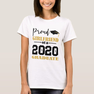 Stolze Freundin eines Absolventen 2020 T-Shirt