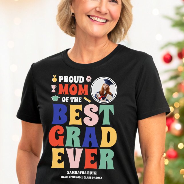 Stolze Mama des Best Grad Fotos aller Zeiten Tri-Blend Shirt (Von Creator hochgeladen)