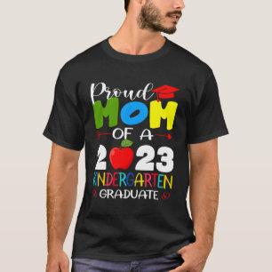 Stolze Mama des Kindergen-Graduate-Abschlusses 202 T-Shirt