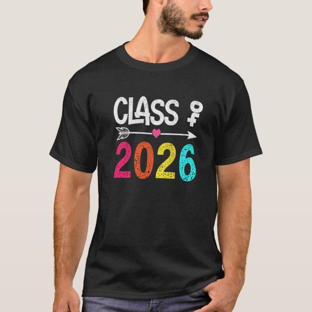 Stolze Mama einer Klasse von 2026 Hochschulabsolve T-Shirt (Vorderseite)