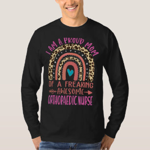 Stolze Mama einer Phantastischen orthopädischen Kr T-Shirt