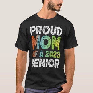 Stolze Mama eines hochrangigen Abschlusses 2023 7 T-Shirt