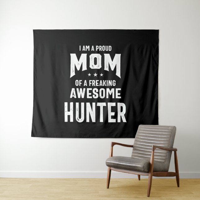 Stolze Mama eines Phantastischen Jägers Wandteppich (Beispiel (Horizontal))