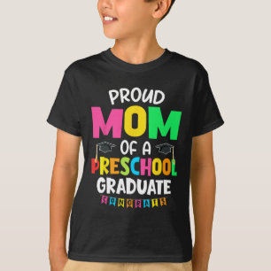 Stolze Mama eines vorschulischen Abschlusses T-Shirt