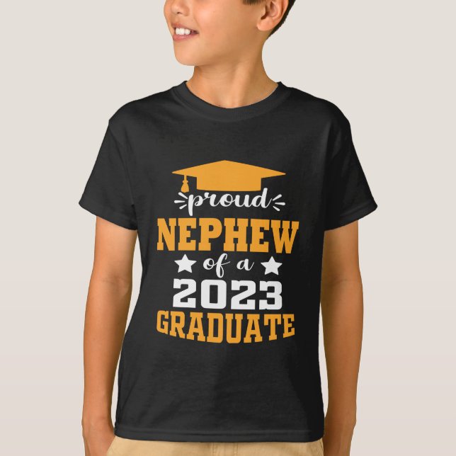 Stolze NEPHEW einer Klasse von 2023 Graduate Moder T-Shirt (Vorderseite)