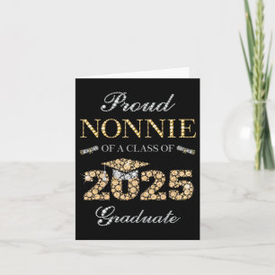 Stolze Nonnie mit einer Cl von 2025 Graduat Karte