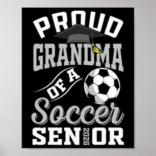 Stolze Oma eines Fußball-Absolventen der Klasse 20 Poster