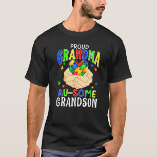 Stolze Oma eines großartigen Enkels Autismus-Bewus T-Shirt