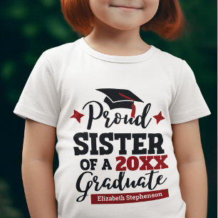 Stolze Schwester eines Absolventen, schwarz-rote K T-Shirt