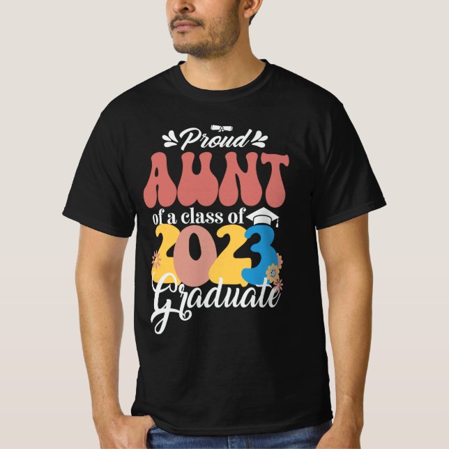 Stolze Summe einer Klasse von 2023 Graduate Retro  T-Shirt (Vorderseite)