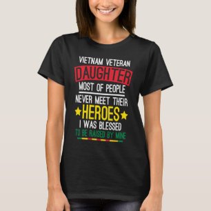 Stolze Tochter eines Vietnam Veteran 2 T-Shirt