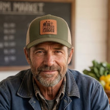 Stolzer Bauernhof-Sonnen- und Vogel-Szene