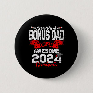 Stolzer Bonus-Vater eines 2024-Grad-24-Abschluss Button
