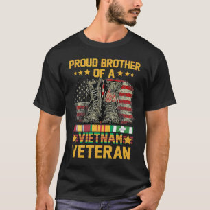 Stolzer Bruder eines Vietnam-Veteranen-Flagge Amer T-Shirt